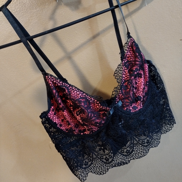 4 pc.Sexy Fringe Lace Lingerie Set - Picture 3 of 4